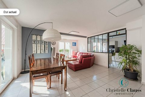 House of more than 110 m2, dating from 2014 located in a quiet and family development, close to the main roads and amenities. The entrance to the accommodation leads to the living-dining room of more than 30 m2 separated from the fitted kitchen by a ...