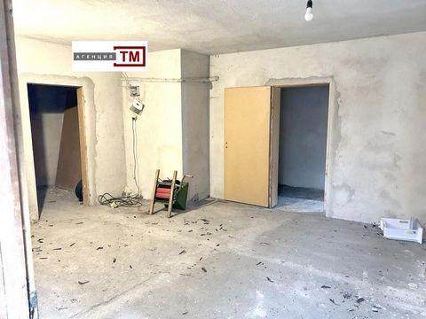 TM IMOTI sells a commercial premise, located in the central part of Stara Zagora, near City Center and Nia Med. It is located in the basement of the building with an external entrance to Tsar Kaloyan Street. It is a room, a bathroom with an entrance ...