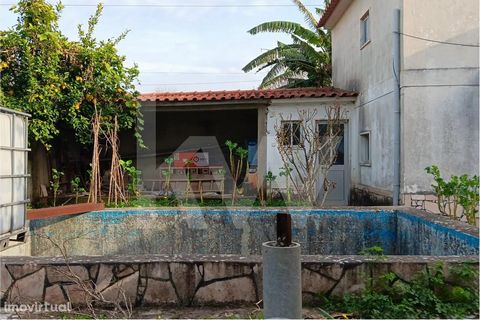 Unique opportunity for investment! Sale of property to remodel , consisting of 4 independent fractions , swimming pool, garden, fruit trees, in São João dos Montes, Alhandra. 50% business share with all professionals holding a valid AMI license. For ...