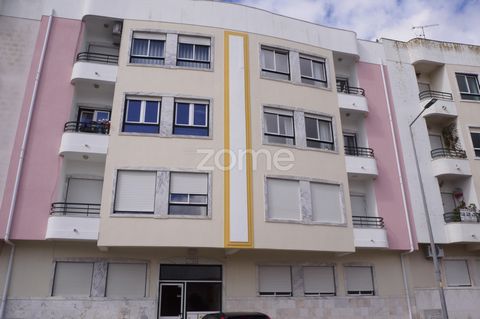 Identificação do imóvel: ZMPT565407 Unique Opportunity! 3 Bedroom Apartment with Garage for Two Cars and Storage Room Discover the comfort and quality of life in this magnificent apartment, located in Arruda dos Vinhos, just 30 minutes from Lisbon. T...