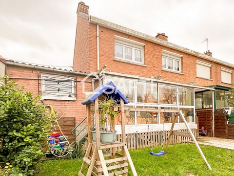 Semi-detached house, located in SAINT MARTIN BOULOGNE. Quiet and residential area, has a garage and parking space in front of it, a garden facing North-West. Close to all amenities, all shops, administration, schools, colleges, high schools. 5 minute...