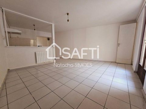Located in Châteauneuf-sur-Charente, 20 minutes from Angoulême, and 1h15 from Bordeaux, in the heart of the town with all amenities nearby, come and discover this very beautiful real estate complex, ideal for rental investment. It is made up of two a...