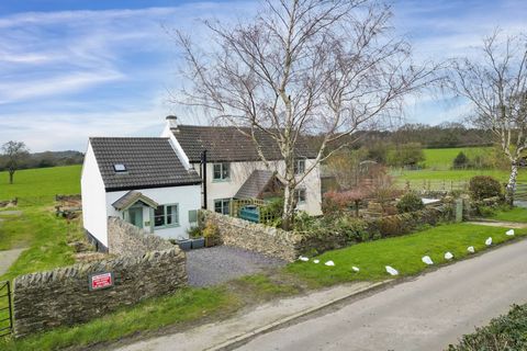 White Hill Farm is a rare home of immense character, standing in open countryside on the edge of Ulverscroft. Newly refurbished this part stone built, former Farmhouse with impressive range of outbuildings in 1.81 acres is believed to date back to th...