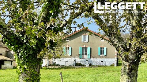 A27439GJP47 - An opportunity to acquire an old farm house which requires modernising, situated in a peaceful location close to the village of Loubes Bernac only 13km from St Foy la Grande, 16km Eymet, 26km Bergerac. A renovation project with plenty o...