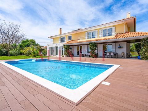 ARE YOU LOOKING FOR A VILLA WITH GARDEN, SWIMMING POOL, WITH UNIQUE VIEWS OVER THE SINTRA MOUNTAINS? Close to the village of Sintra and the beaches of Magoito and Ericeira. This property is located on a plot of 2,030 m² and a gross construction area ...