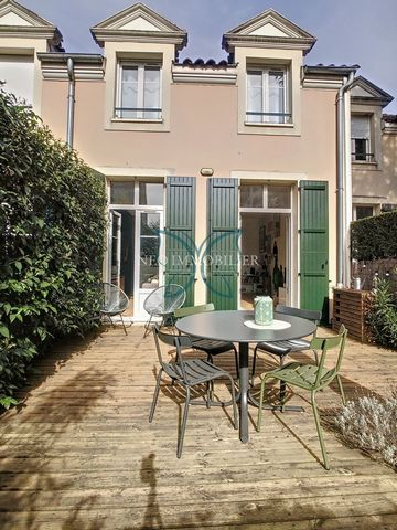   Charming house with no work, cocooning atmosphere Ideally located in the heart of the plain district The ground floor offers a modern kitchen opening onto a large and bright living room, opened by large bay windows and onto the south-facing garden....