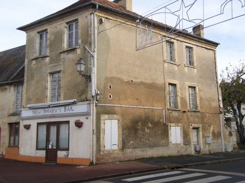 Dpt Calvados (14), à vendre FALAISE maison P7 de 140 m² habitables