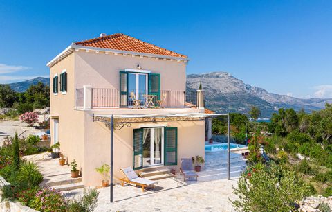 If you wish to work and live on a Croatian island in the middle of lush and unspoiled Mediterranean nature this house will definitely satisfy all the requirements. It is located in the charming village on the island of Korcula. Žrnovo is a village lo...