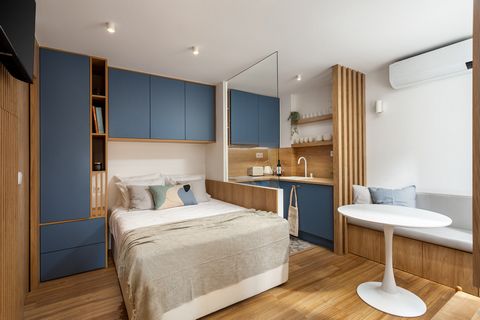 This Modern Comfy Studio Inserted in a Typical Building, Was Designed and Equipped So That You Have What You Need To Spend You Vacation Days in the Downtown. Close to Markets and Gastronomic Scene, WHETHER you're Looking for Gastronomic Adventure Tra...