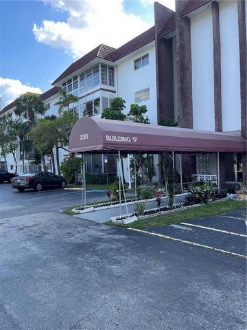 INVESTMET OPORTUNITY !!!! need it TLC . Situated in a corner unit, Natural light throughout the space. Screened balcony providing a tranquil and private outdoor space. Tile and wood floor throughout the condo , Secured building to offer you peace of ...