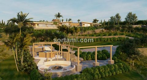 Fantastisches Grundstück in Boliqueime. Mit einer Gesamtfläche von 15.000 m² besteht auf diesem Grundstück die Möglichkeit, eine moderne Villa mit Swimmingpool und einer Wohnfläche von 590 m² zu bauen. An einem höheren Punkt gelegen, genießen Sie ein...