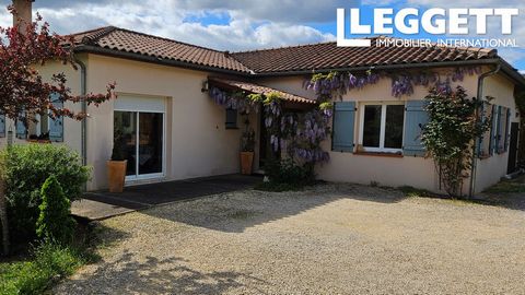 A28529SGU46 - This beautifully presented home is a perfect turnkey property, family or forever home. With three bedrooms, a large open plan kitchen/dining/living area, garage, above ground pool and beautiful established gardens with stunning vineyard...