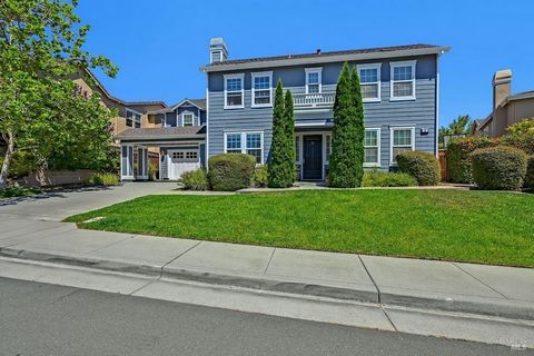 This highly desirable approximately 4,425 square foot Marblehead model features five bedrooms, three and one-half baths and was built in 2004. The 5th bedroom on main level currently being used as an office. The gourmet kitchen offers a Sub-Zero refr...