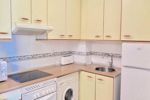 Wyjątkowy apartament dla 6 osób, zlokalizowany na osiedlu Larimar. Posiada duży wspólny basen (otwarty tylko w lecie) z częścią do hydromasażu i leżakami, 2 korty tenisowe, wiosło i część dla dzieci. Teren ogrodu. W apartamencie znajdują się dwie dwu...