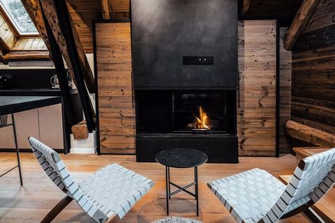 SERRE CHEVALIER - Le Casset - Le Sorbier Denna lägenhet i 2 plan kombinerar modern design och traditionell arkitektur. Den har en fantastisk utsikt över bergen samt ett stort vardagsrum som badar i naturligt ljus. Denna plats kan ta emot upp till 8 p...