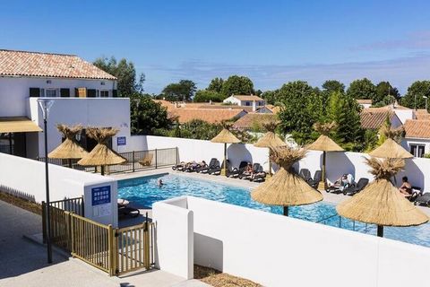 Située à Rivedoux Plage, la Résidence Prestige Odalys Rêve d'Île vous accueille pour des vacances ensoleillées et reposantes au coeur de l'Île de Ré. Cette résidence récente vous propose des charmants appartements tout équipés, avec jardin ou terrass...