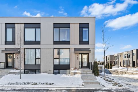 CAPELLA PROJECT - SUNNY CORNER UNITfor everyday living. Upstairs, the master bedroom features a walk-in closet and luxurious full bathroom. The 2nd bedroom also includes a full bathroom and ensuite. The well-appointed basement offers the possibility ...