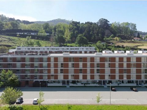 Offer management of the financing process always with the best solutions on the market. 3 bedroom apartment, under construction, with superior quality finishes, next to the city park, in the parish of Costa-Guimarães. Benefit from the possibility of ...