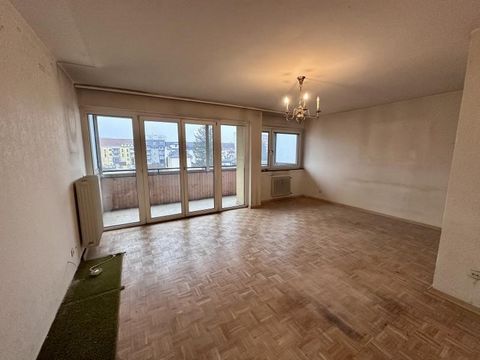 Attention, bricoleurs ! Cet appartement de 3 pièces à Klagenfurt à rénover vous offre la base parfaite pour votre projet de vie individuel. Avec un plan d’étage bien pensé et un très bon emplacement, il est idéal pour ceux qui veulent concevoir leur ...