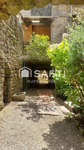 07460 : Maison Pierre de 153m²avce grande terrasse , patio et terrain