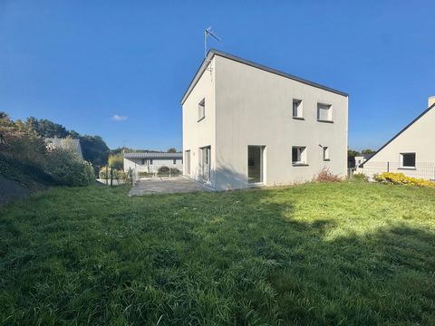 Maison récente 5 chambres – 136 m² – Garage 78 m² + Carport – Quartier Thévalles,