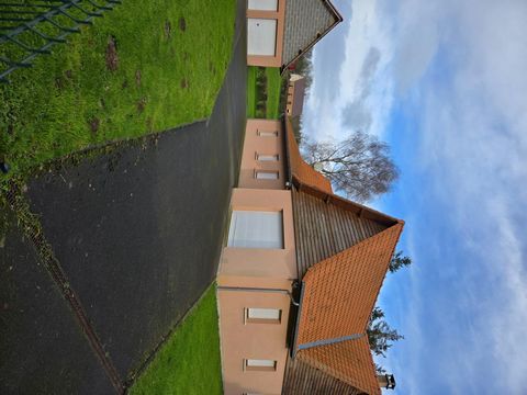 Jolie maison neuve à la campagne sur terrain arboré et clos!